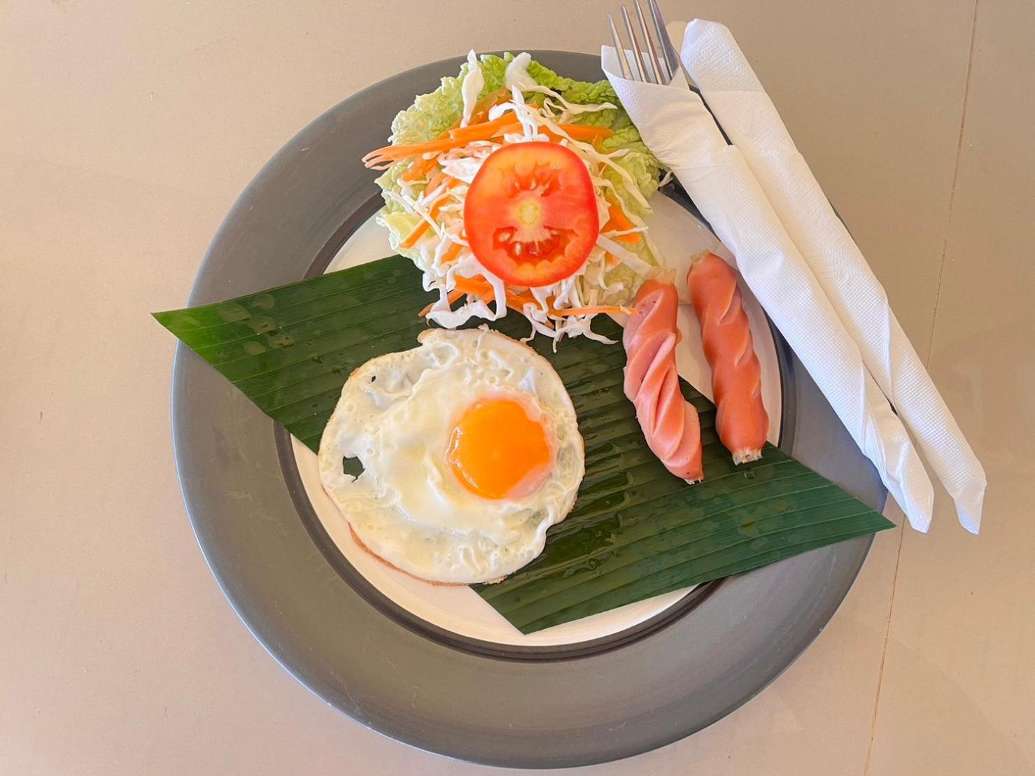 Chom By The Sea Hotel Ao Nam Mao Exterior photo